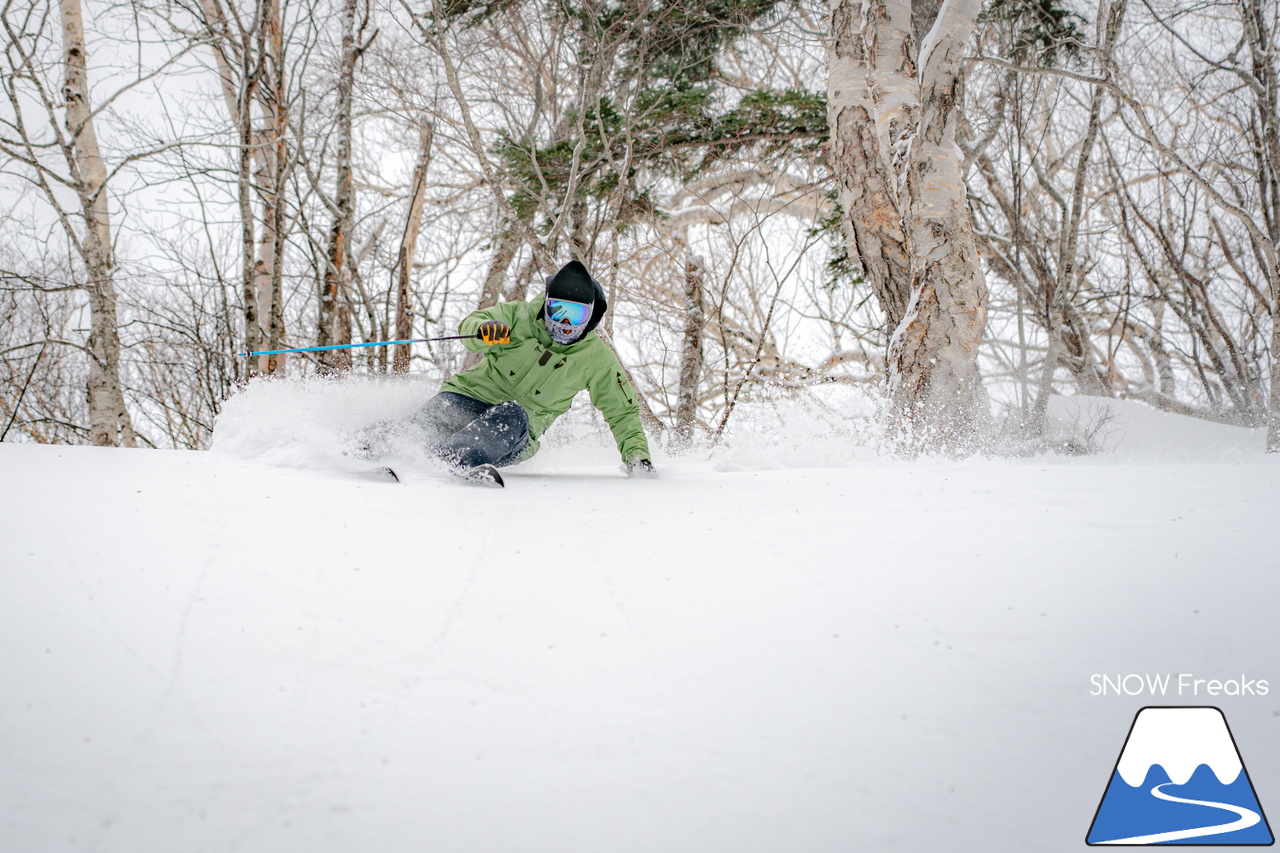 サッポロテイネ｜今シーズンは春セッション！プロスキーヤー・谷藤昌司さんと滑る１日。まさかのパウダー？！
